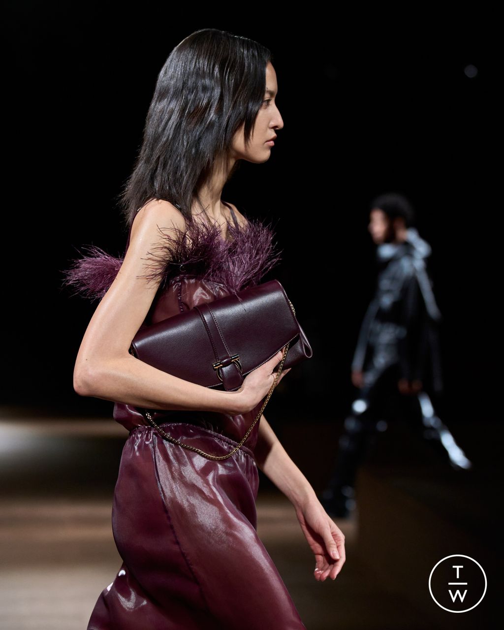 Fashion Week Milan Fall/Winter 2024 look 32 from the Ferragamo collection womenswear accessories
