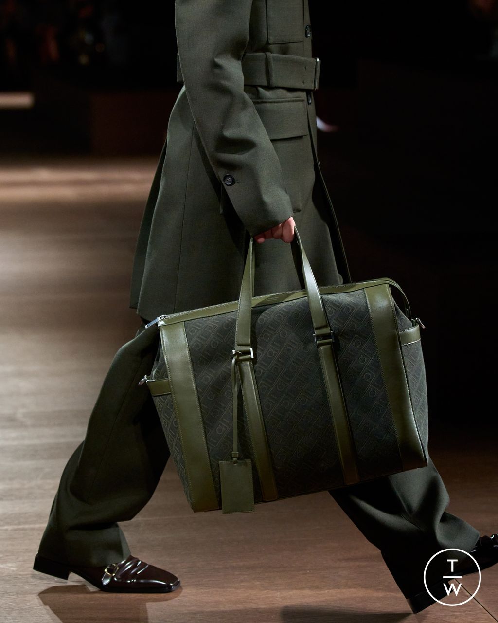 Fashion Week Milan Fall/Winter 2024 look 41 from the Ferragamo collection womenswear accessories