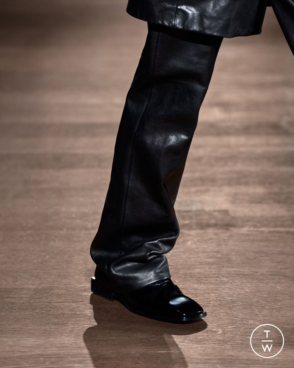 Fashion Week Milan Fall/Winter 2024 look 88 from the Ferragamo collection womenswear accessories