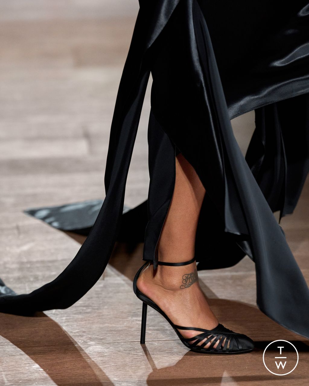 Fashion Week Milan Fall/Winter 2024 look 91 from the Ferragamo collection womenswear accessories