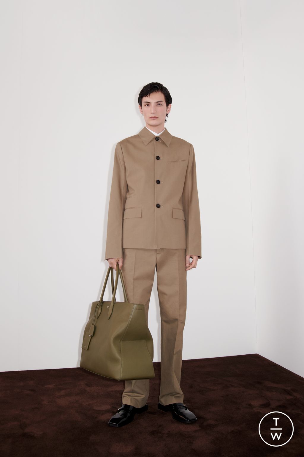 Fashion Week Milan Resort 2025 look 4 de la collection Ferragamo womenswear