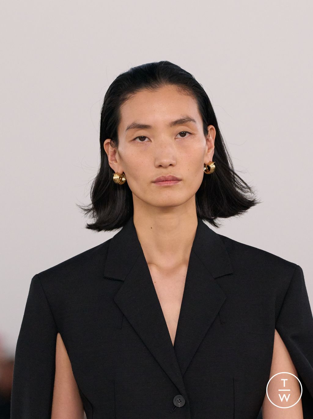 Fashion Week Milan Spring/Summer 2024 look 77 from the Ferragamo collection 女装配饰