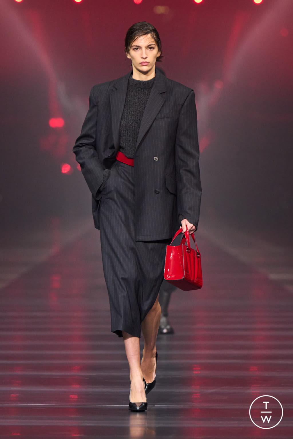 Fashion Week Milan Fall/Winter 2022 look 3 from the Ferrari collection 女装