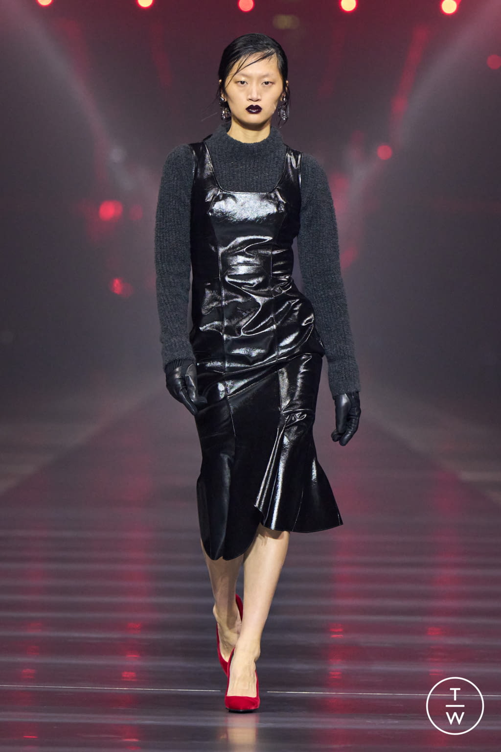 Fashion Week Milan Fall/Winter 2022 look 8 from the Ferrari collection 女装