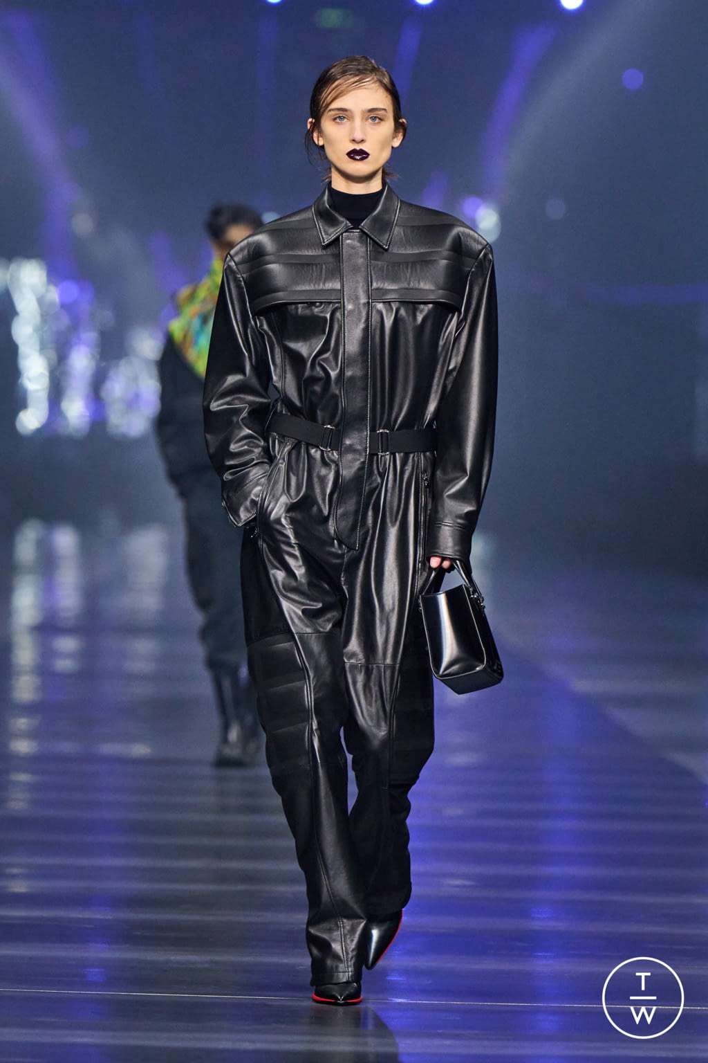 Fashion Week Milan Fall/Winter 2022 look 28 from the Ferrari collection 女装