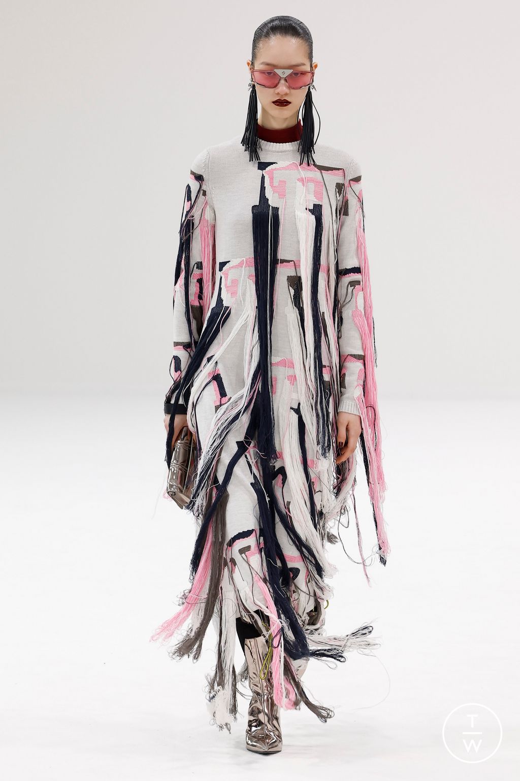 Fashion Week Milan Fall/Winter 2023 look 16 de la collection Ferrari womenswear