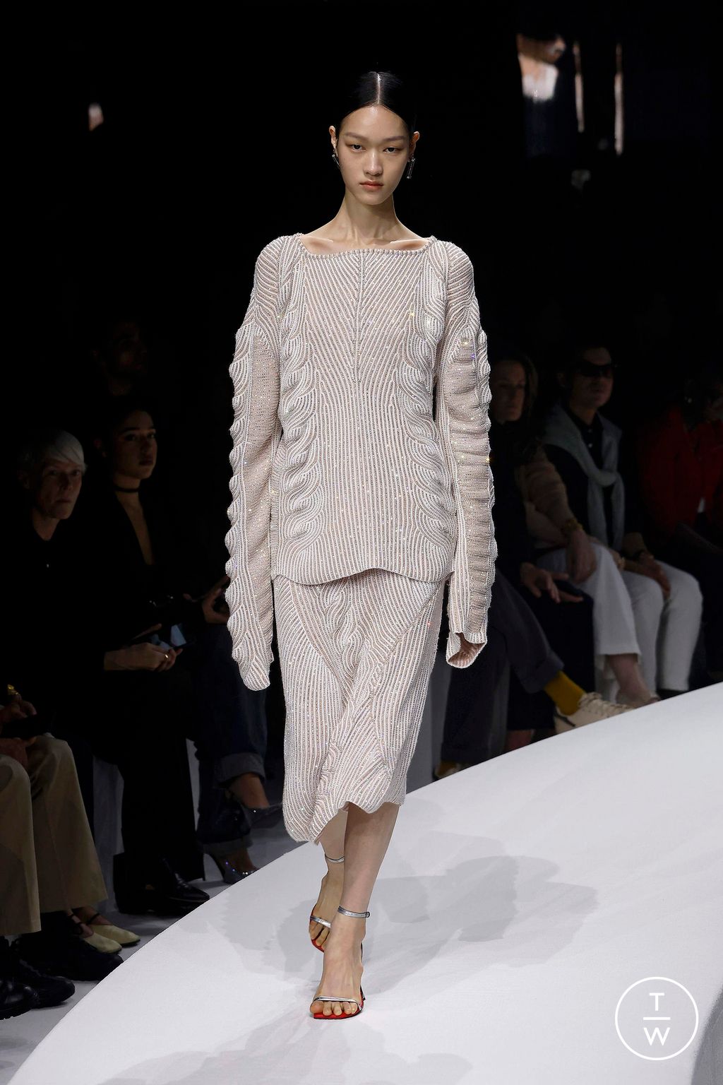 Fashion Week Milan Spring/Summer 2024 look 7 de la collection Ferrari womenswear