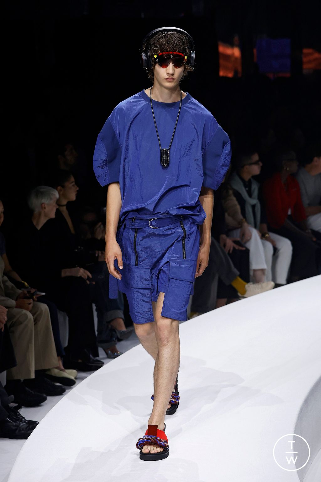 Fashion Week Milan Spring/Summer 2024 look 36 from the Ferrari collection 女装
