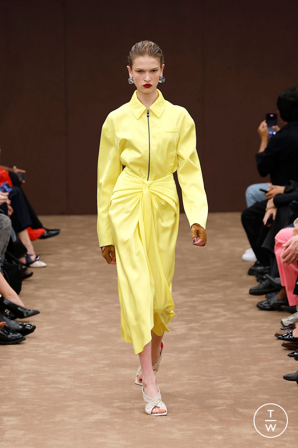 Fashion Week Milan Spring/Summer 2025 look 23 from the Ferrari collection 女装
