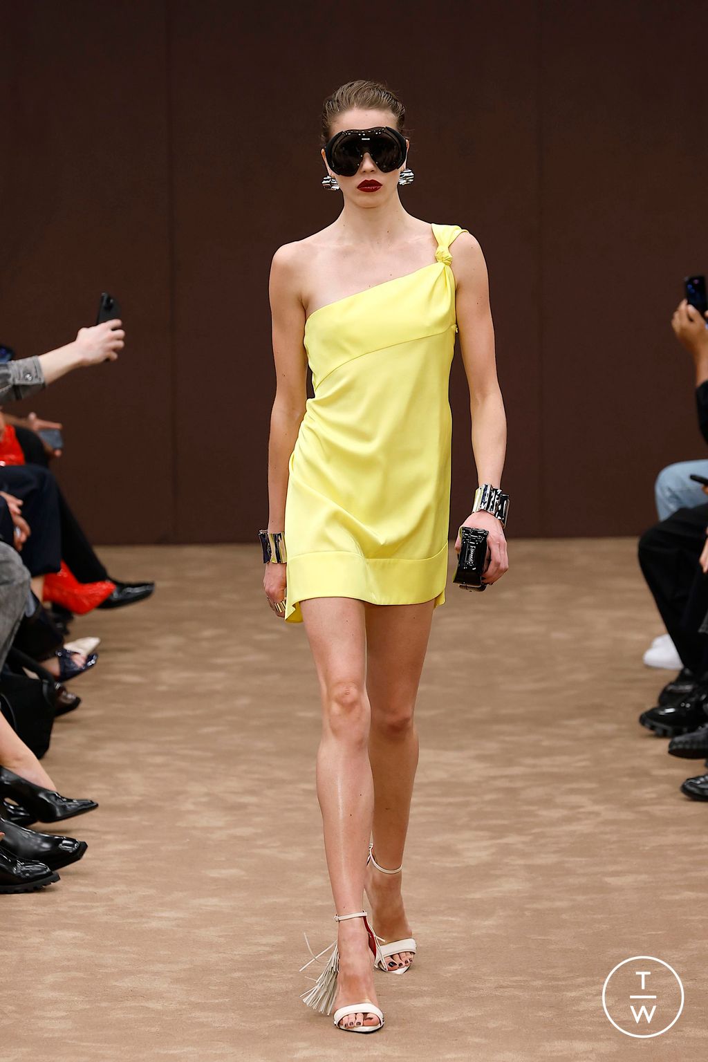 Fashion Week Milan Spring/Summer 2025 look 24 from the Ferrari collection 女装