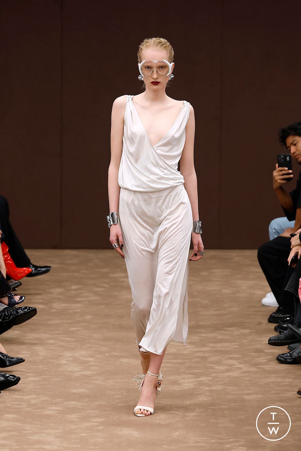 Fashion Week Milan Spring/Summer 2025 look 39 from the Ferrari collection 女装