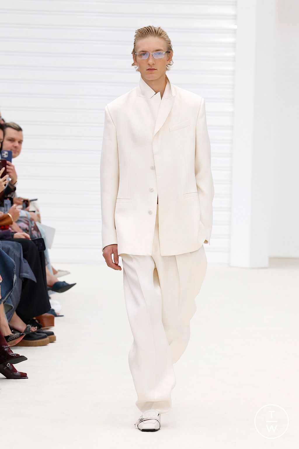 Fashion Week Milan Spring/Summer 2026 look 3 de la collection Ferrari womenswear