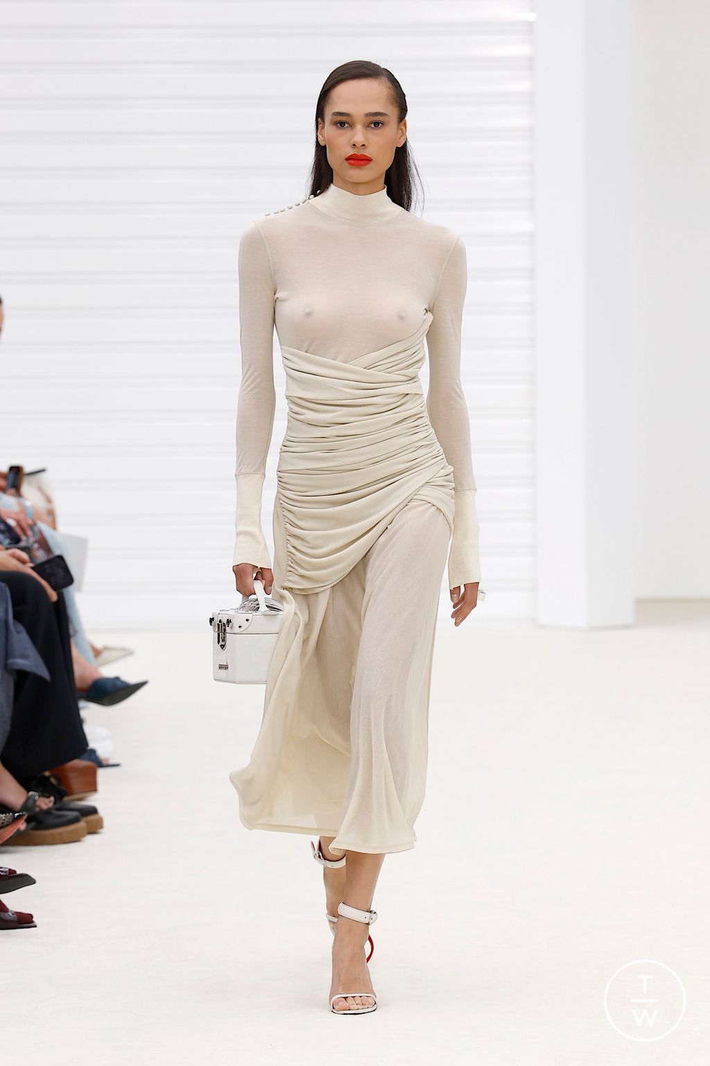 Fashion Week Milan Spring/Summer 2026 look 8 de la collection Ferrari womenswear