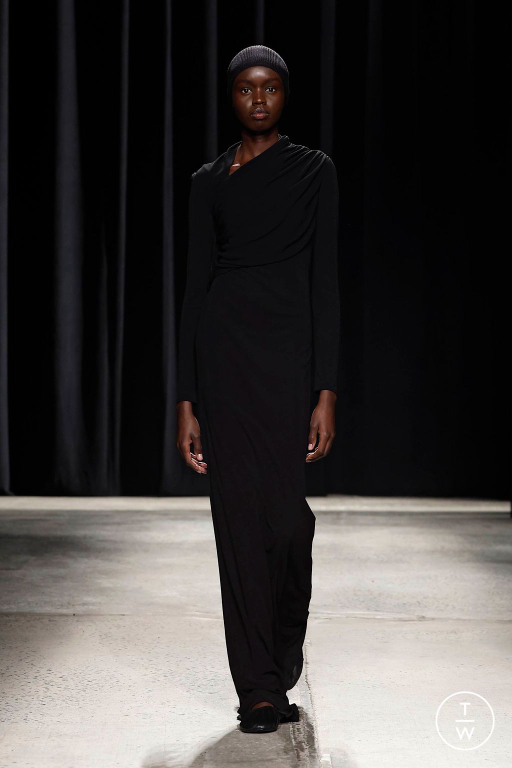 Fashion Week New York Fall/Winter 2024 look 12 de la collection FFORME womenswear