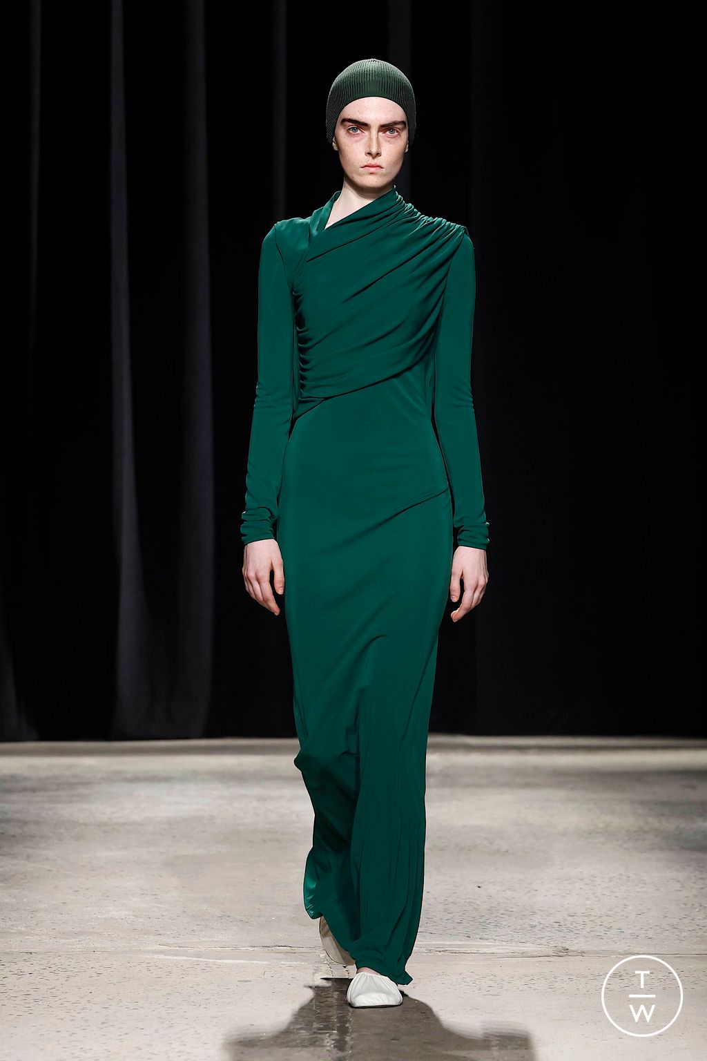 Fashion Week New York Fall/Winter 2024 look 27 from the FFORME collection 女装