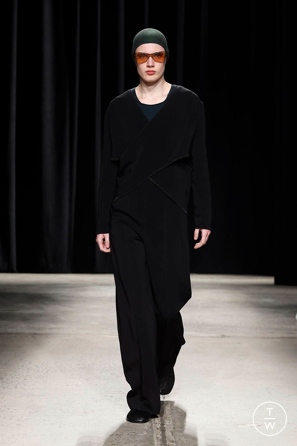 Fashion Week New York Fall/Winter 2024 look 28 de la collection FFORME womenswear