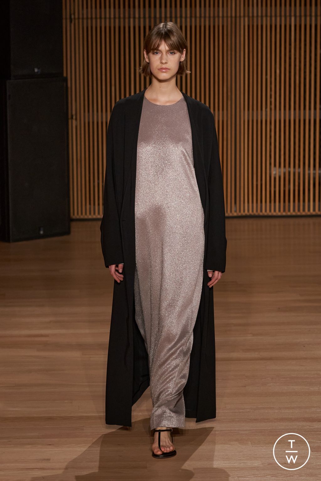 Fashion Week New York Spring/Summer 2024 look 32 from the FFORME collection 女装