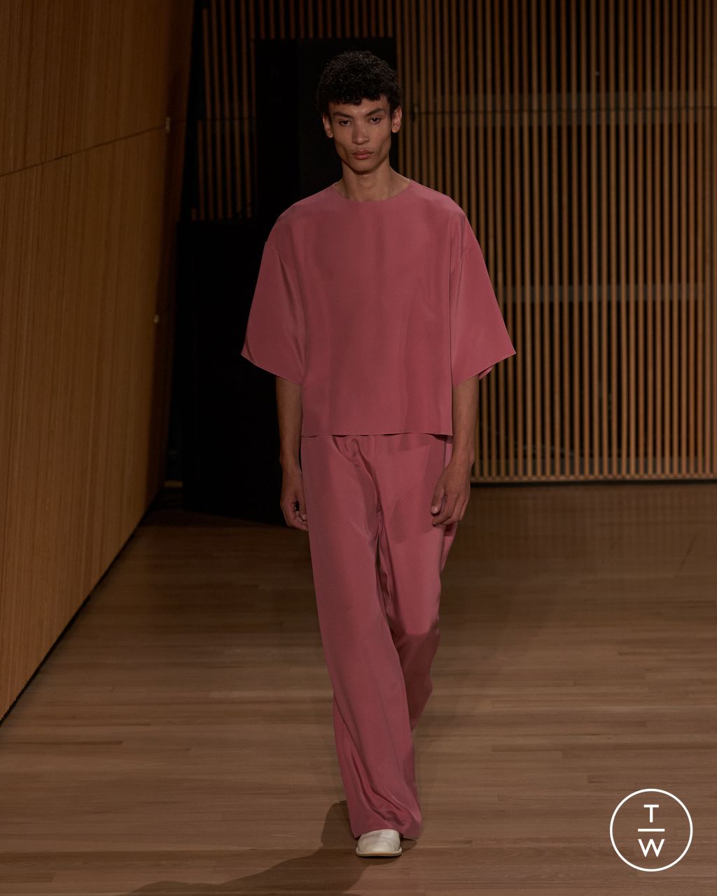 Fashion Week New York Spring/Summer 2024 look 8 from the FFORME collection 女装