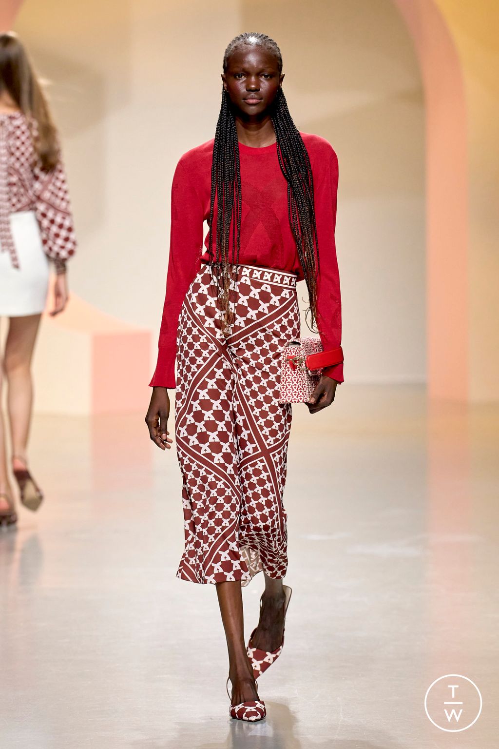 Fashion Week Paris Spring/Summer 2024 look 6 from the Leonard Paris collection 女装