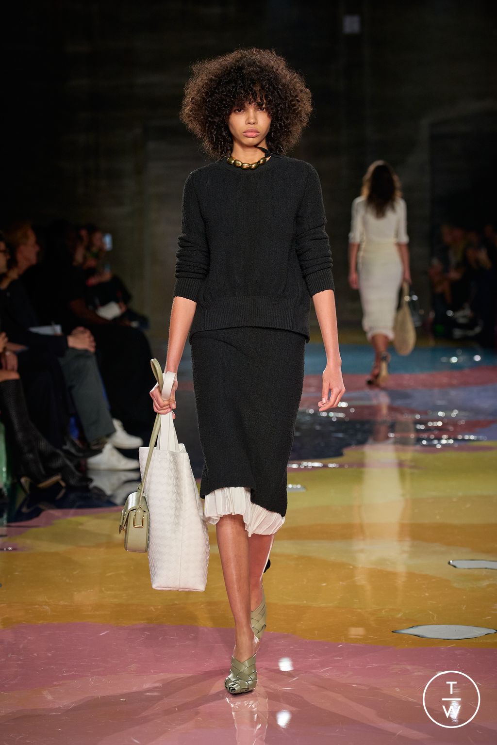 Fashion Week Milan Spring/Summer 2023 look 16 de la collection Bottega Veneta womenswear