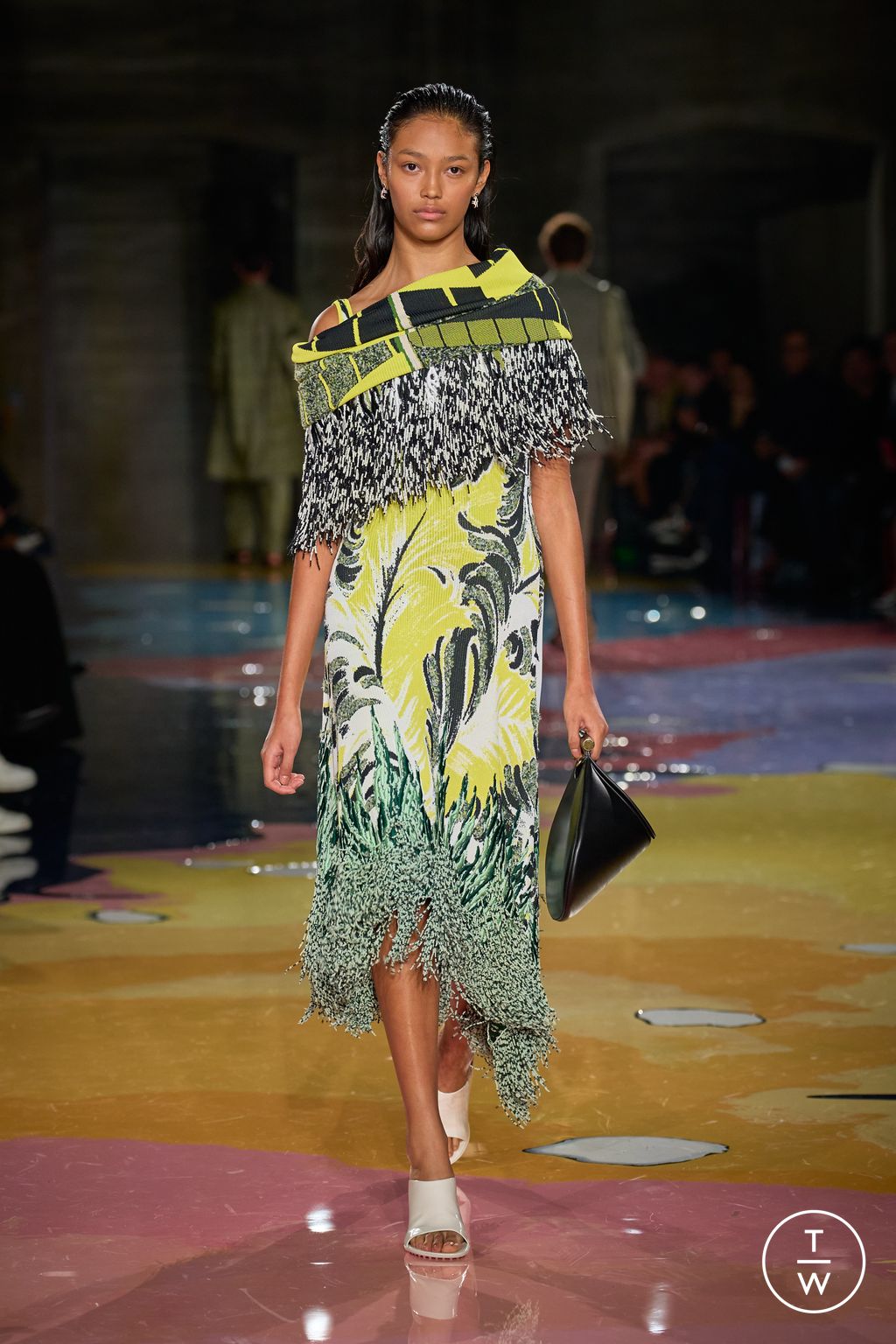 Fashion Week Milan Spring/Summer 2023 look 33 from the Bottega Veneta collection womenswear