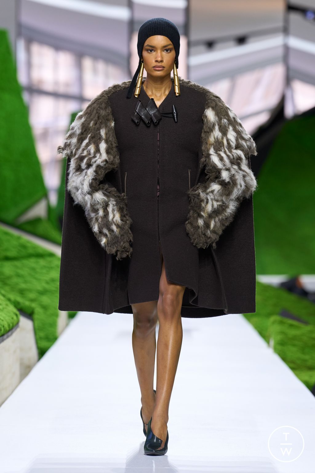 Fashion Week Paris Fall/Winter 2026 look 26 from the Louis Vuitton collection 女装