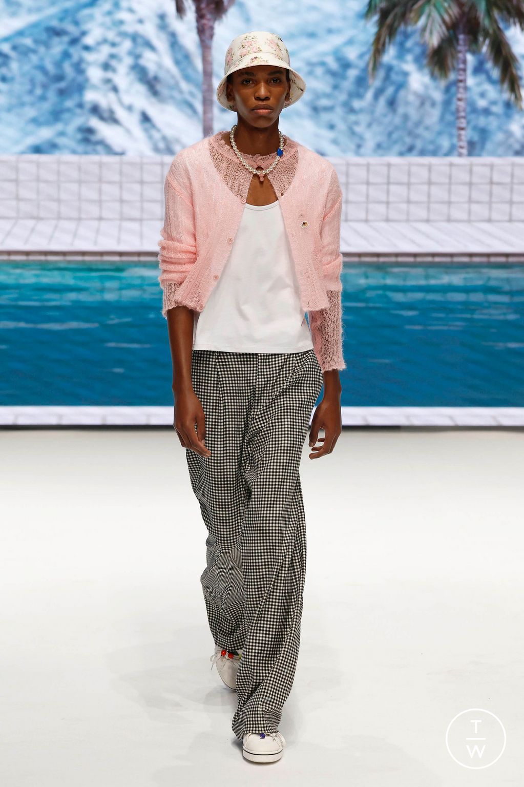 Fashion Week Milan Fall/Winter 2025 look 31 from the Fiorucci collection womenswear