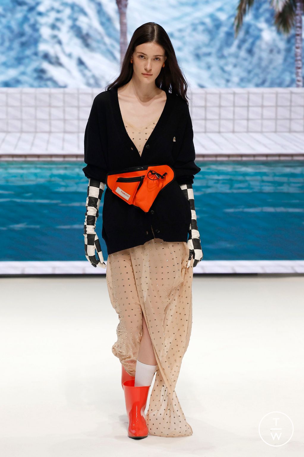 Fashion Week Milan Fall/Winter 2025 look 37 from the Fiorucci collection womenswear