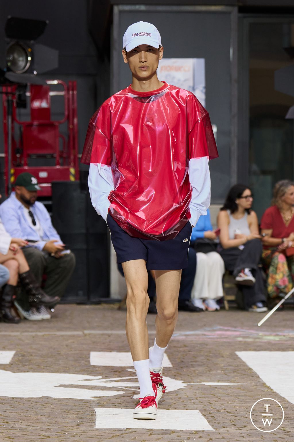 Fashion Week Milan Spring/Summer 2026 look 19 from the Fiorucci collection menswear