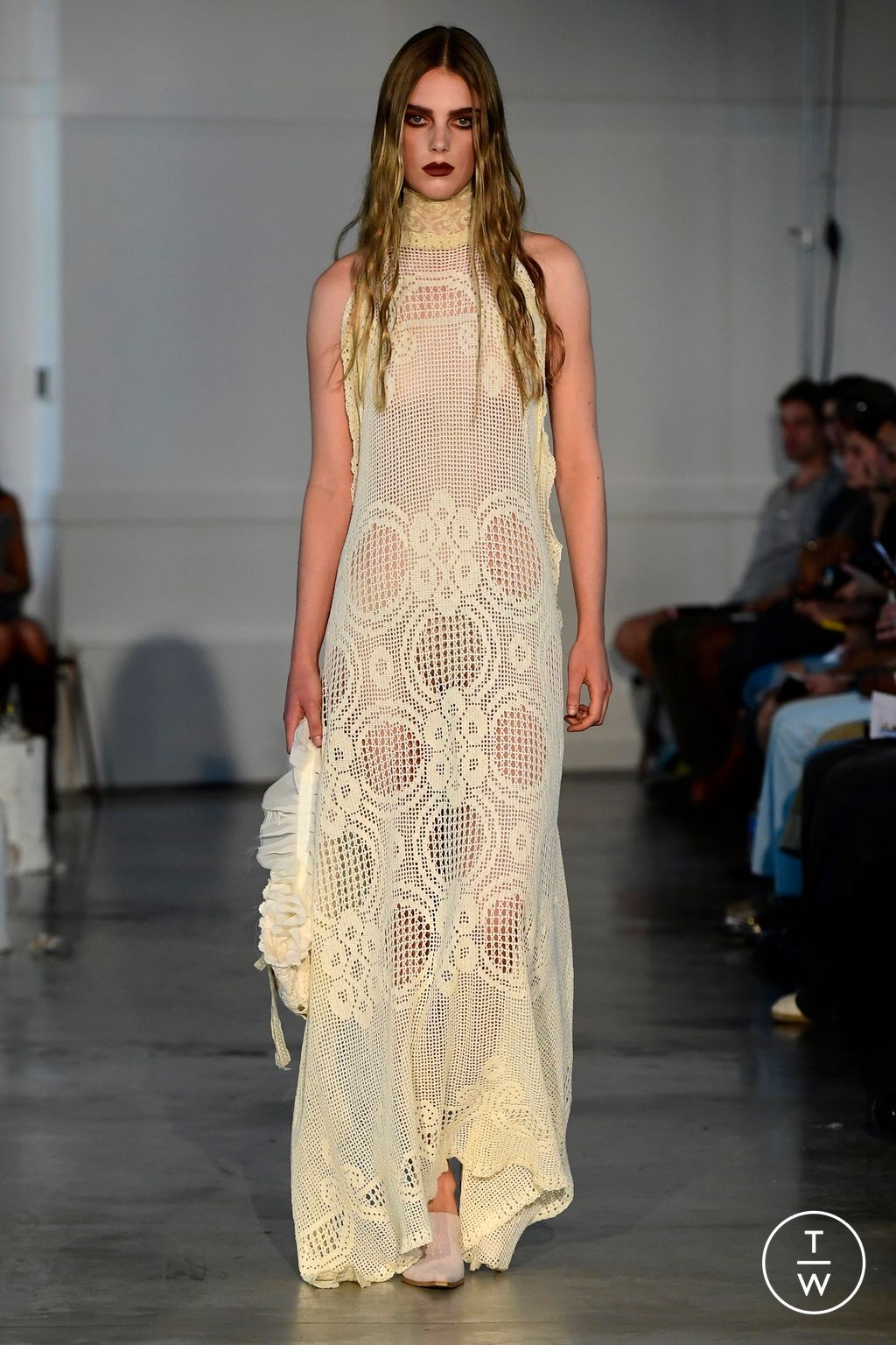 Fashion Week Paris Spring/Summer 2024 look 1 from the Les Fleurs Studio collection womenswear