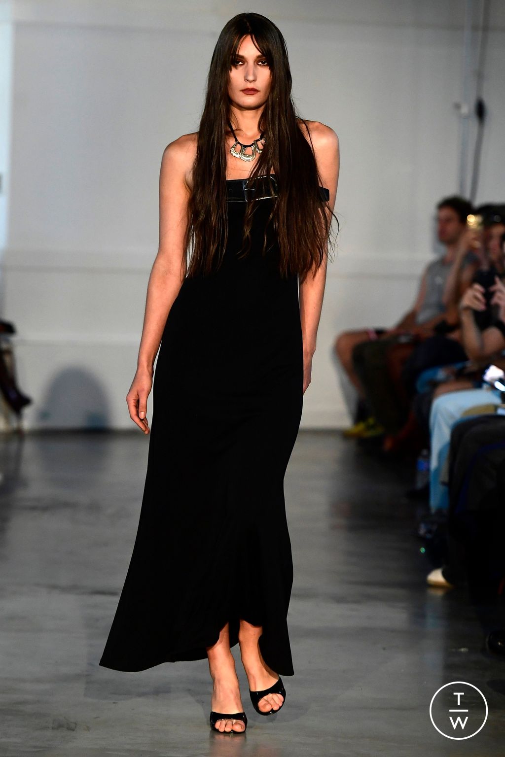 Fashion Week Paris Spring/Summer 2024 look 10 from the Les Fleurs Studio collection womenswear