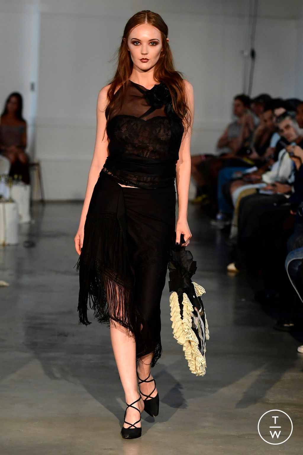 Fashion Week Paris Spring/Summer 2024 look 21 de la collection Les Fleurs Studio womenswear
