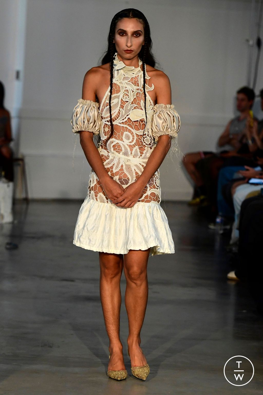 Fashion Week Paris Spring/Summer 2024 look 23 from the Les Fleurs Studio collection womenswear