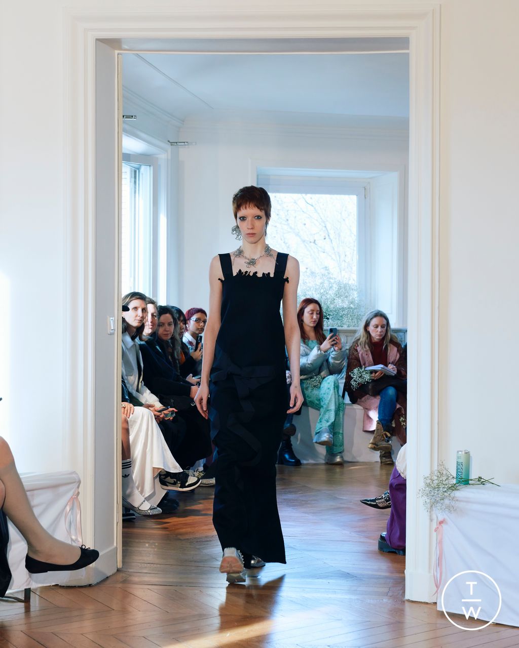 Fashion Week Paris Fall/Winter 2024 look 1 de la collection Florentina Leitner womenswear