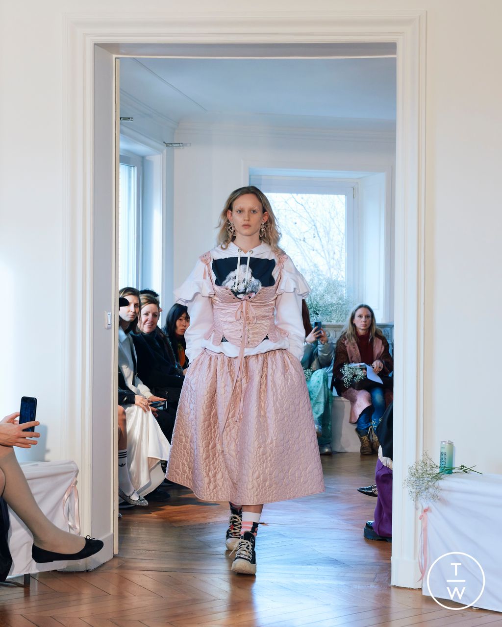 Fashion Week Paris Fall/Winter 2024 look 8 de la collection Florentina Leitner womenswear
