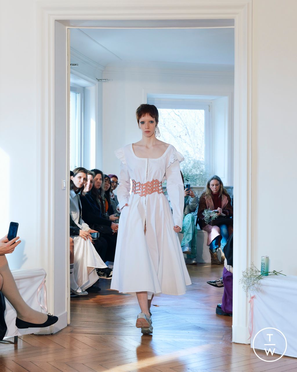 Fashion Week Paris Fall/Winter 2024 look 10 de la collection Florentina Leitner womenswear