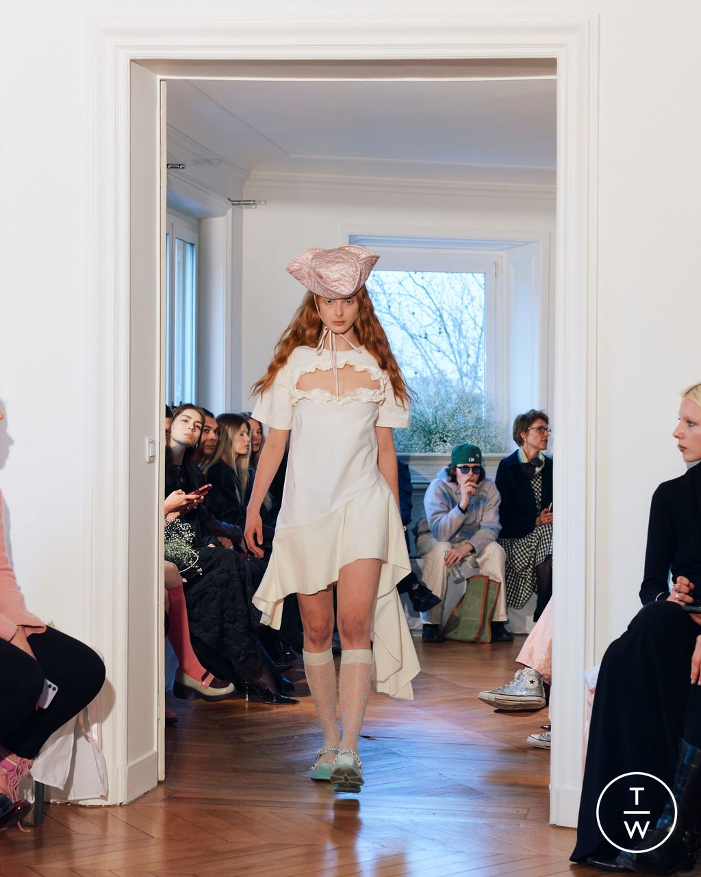 Fashion Week Paris Fall/Winter 2024 look 26 de la collection Florentina Leitner womenswear