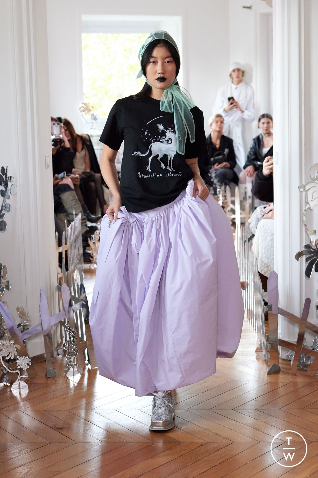 Fashion Week Paris Spring/Summer 2025 look 18 de la collection Florentina Leitner womenswear