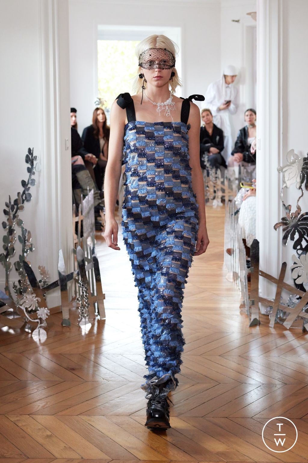 Fashion Week Paris Spring/Summer 2025 look 28 de la collection Florentina Leitner womenswear