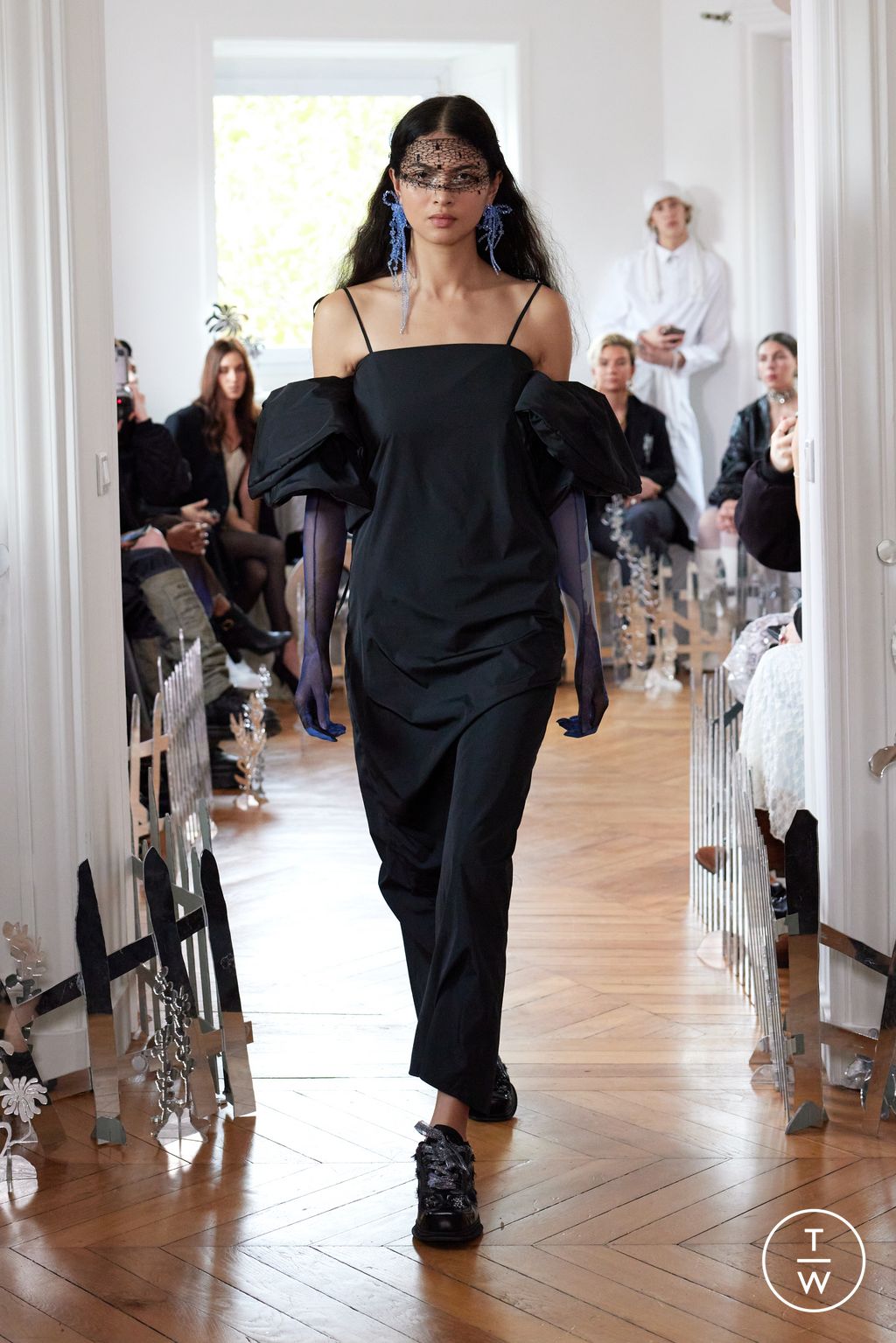 Fashion Week Paris Spring/Summer 2025 look 29 de la collection Florentina Leitner womenswear