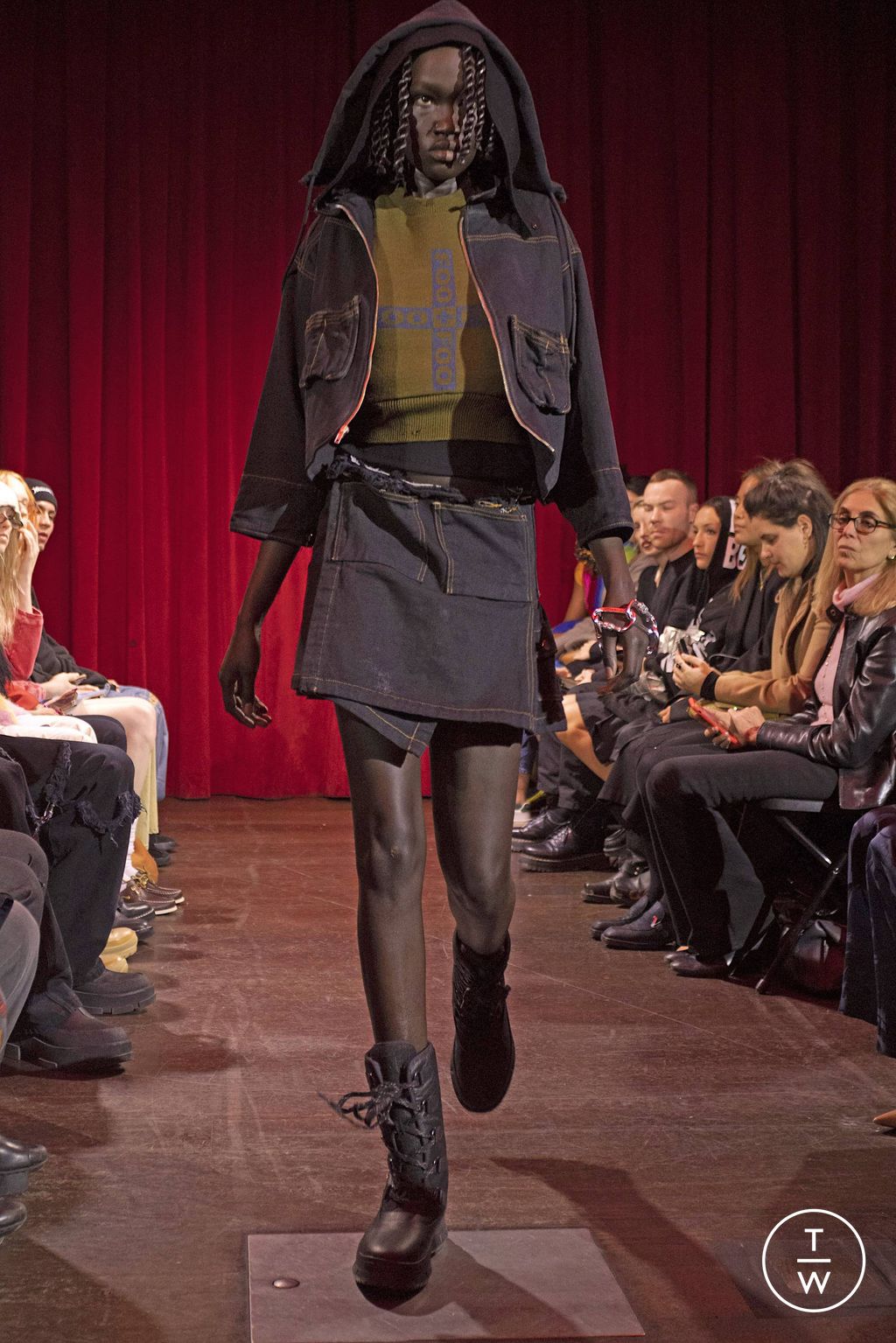 Fashion Week New York Fall/Winter 2023 look 24 de la collection Foo and Foo womenswear