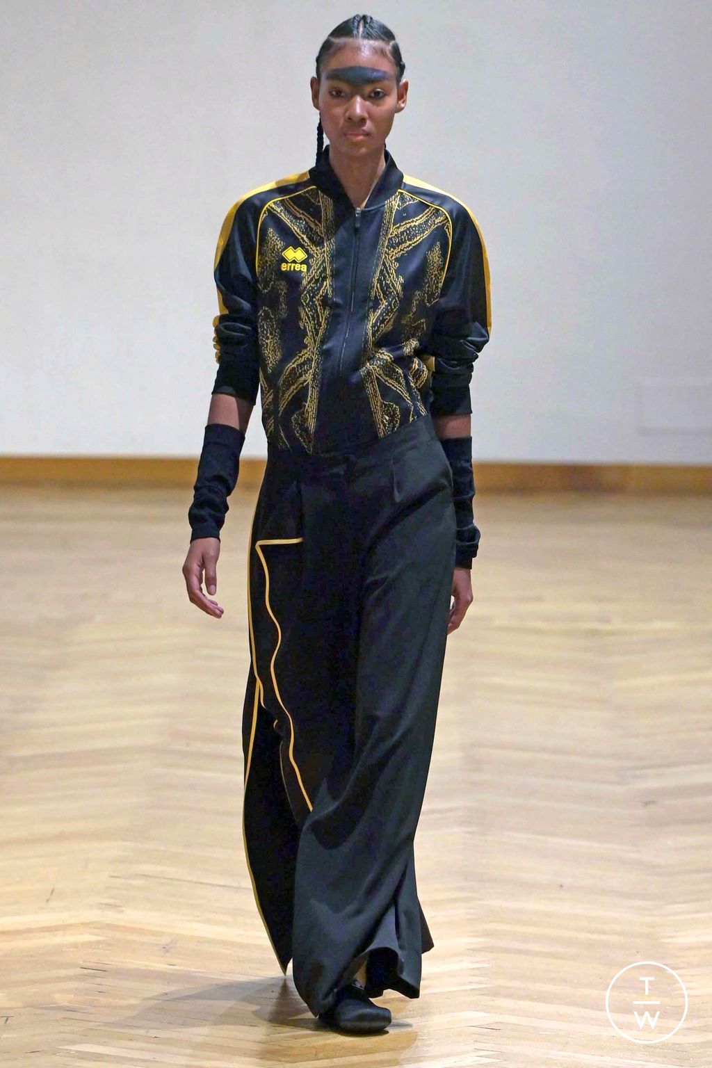 Fashion Week Milan Fall/Winter 2023 look 1 de la collection Francesca Liberatore womenswear