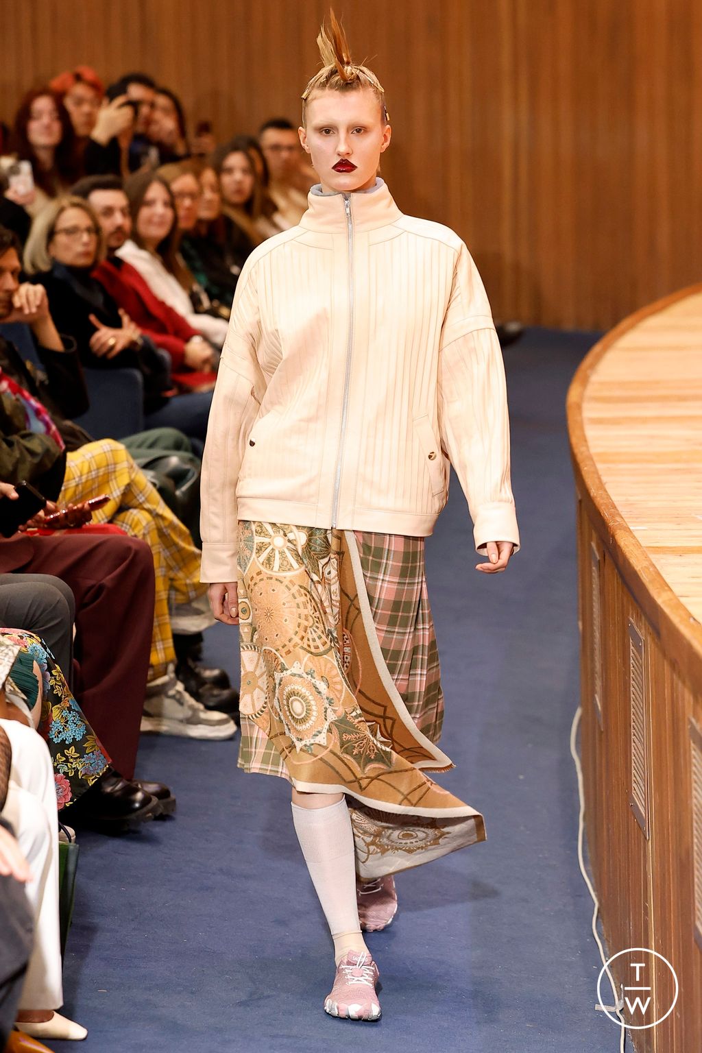 Fashion Week Milan Fall/Winter 2024 look 1 de la collection Francesca Liberatore womenswear