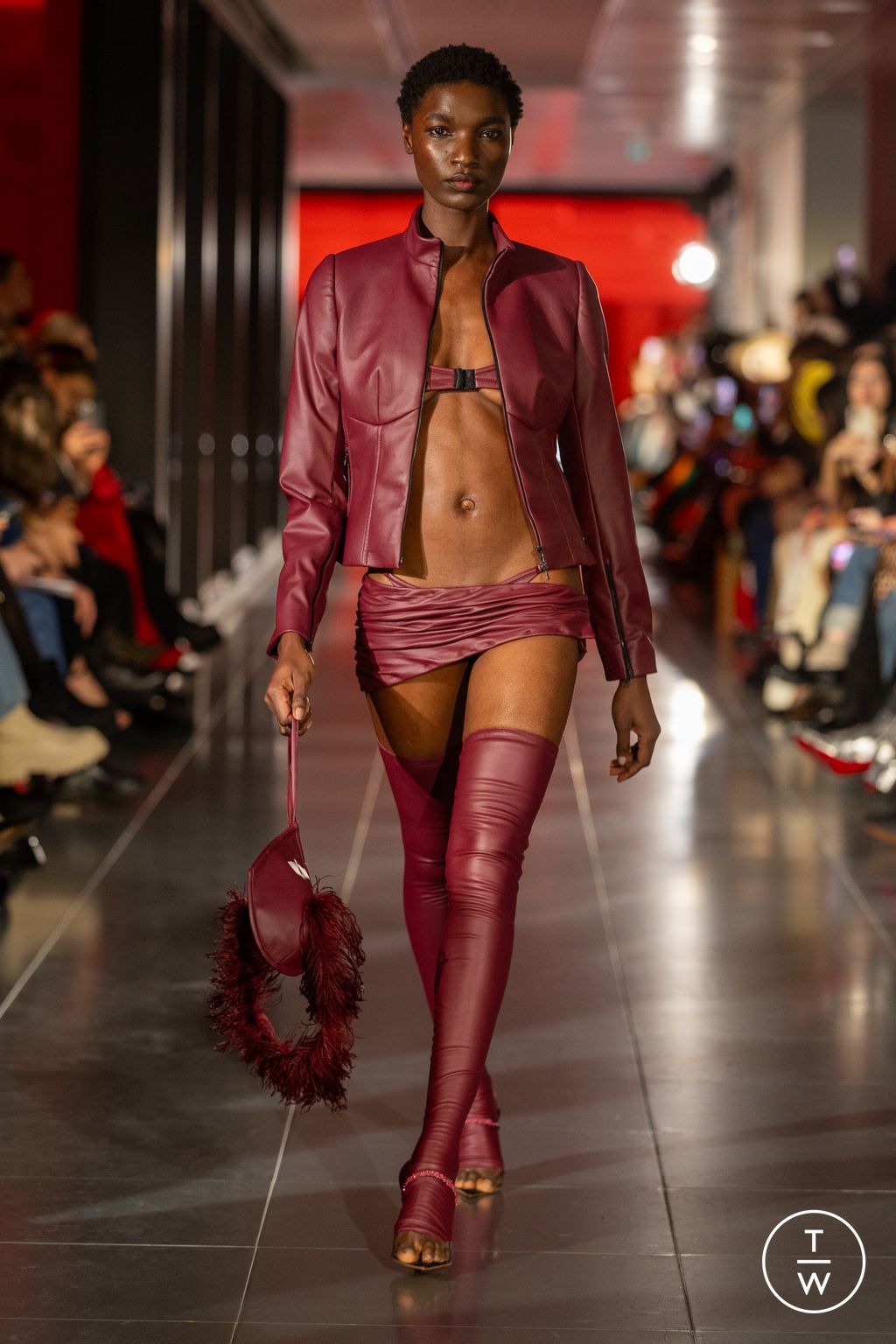 Fashion Week London Fall/Winter 2024 look 22 de la collection Frolov womenswear