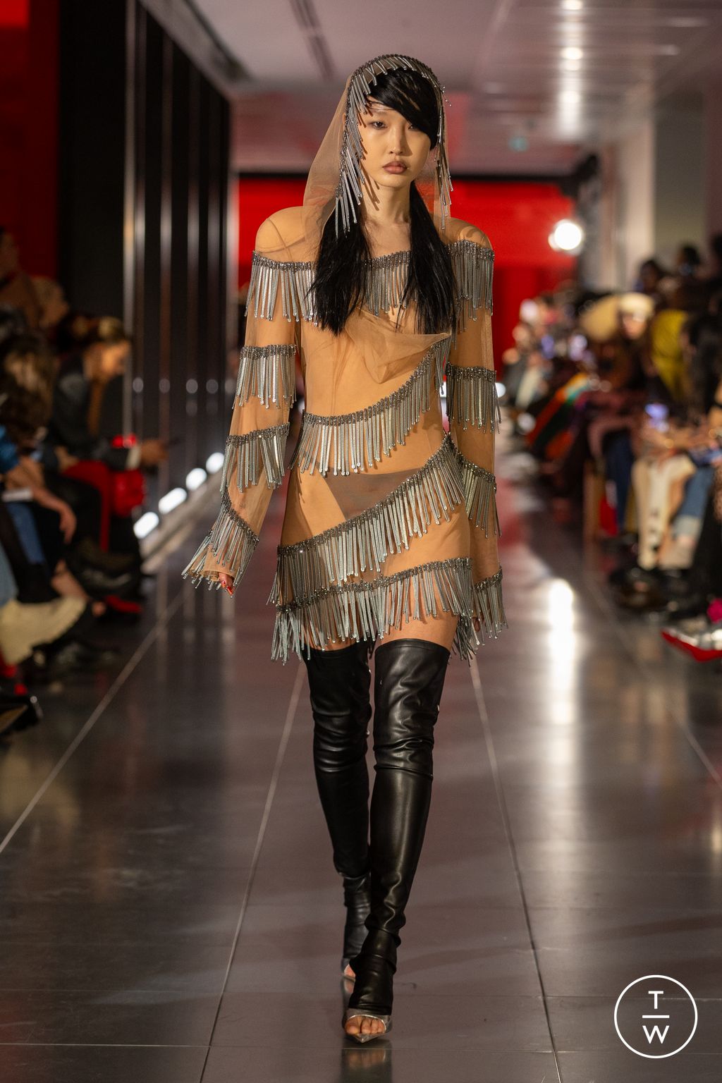 Fashion Week London Fall/Winter 2024 look 28 de la collection Frolov womenswear