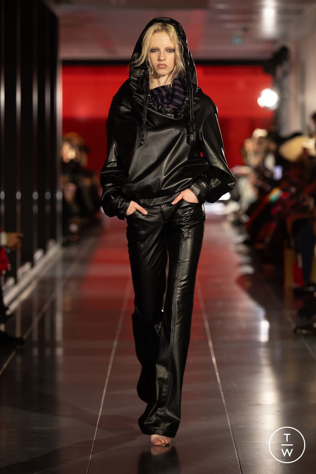Fashion Week London Fall/Winter 2024 look 34 from the Frolov collection 女装