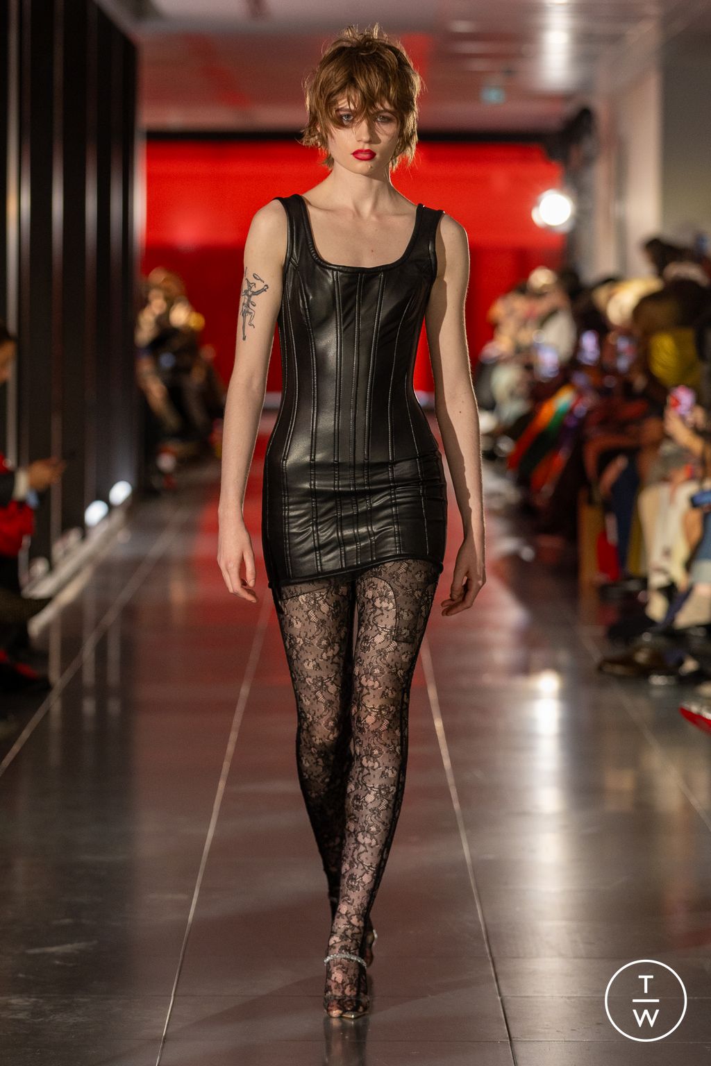 Fashion Week London Fall/Winter 2024 look 35 de la collection Frolov womenswear