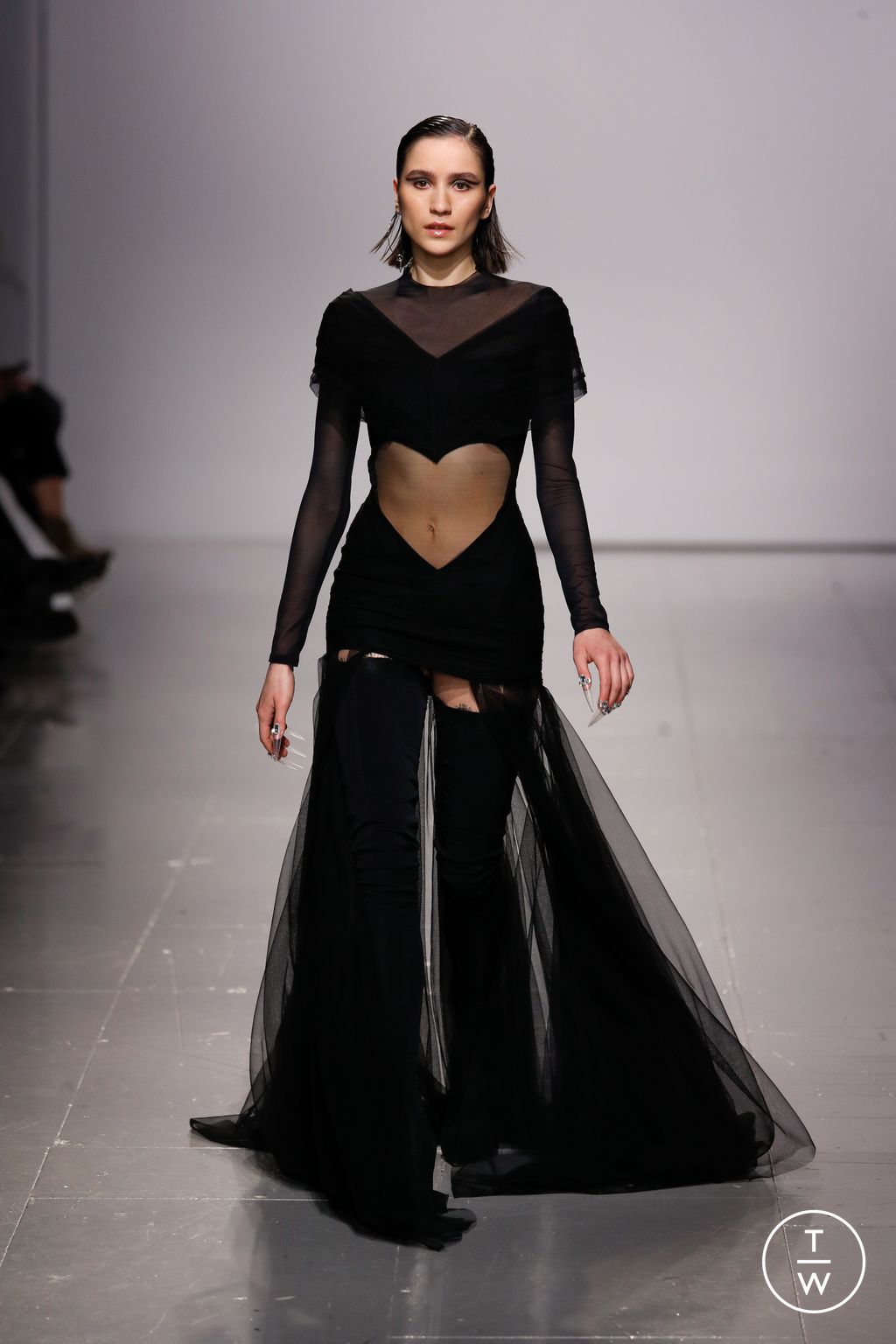 Fashion Week London Fall/Winter 2023 look 13 from the Frolov collection 女装
