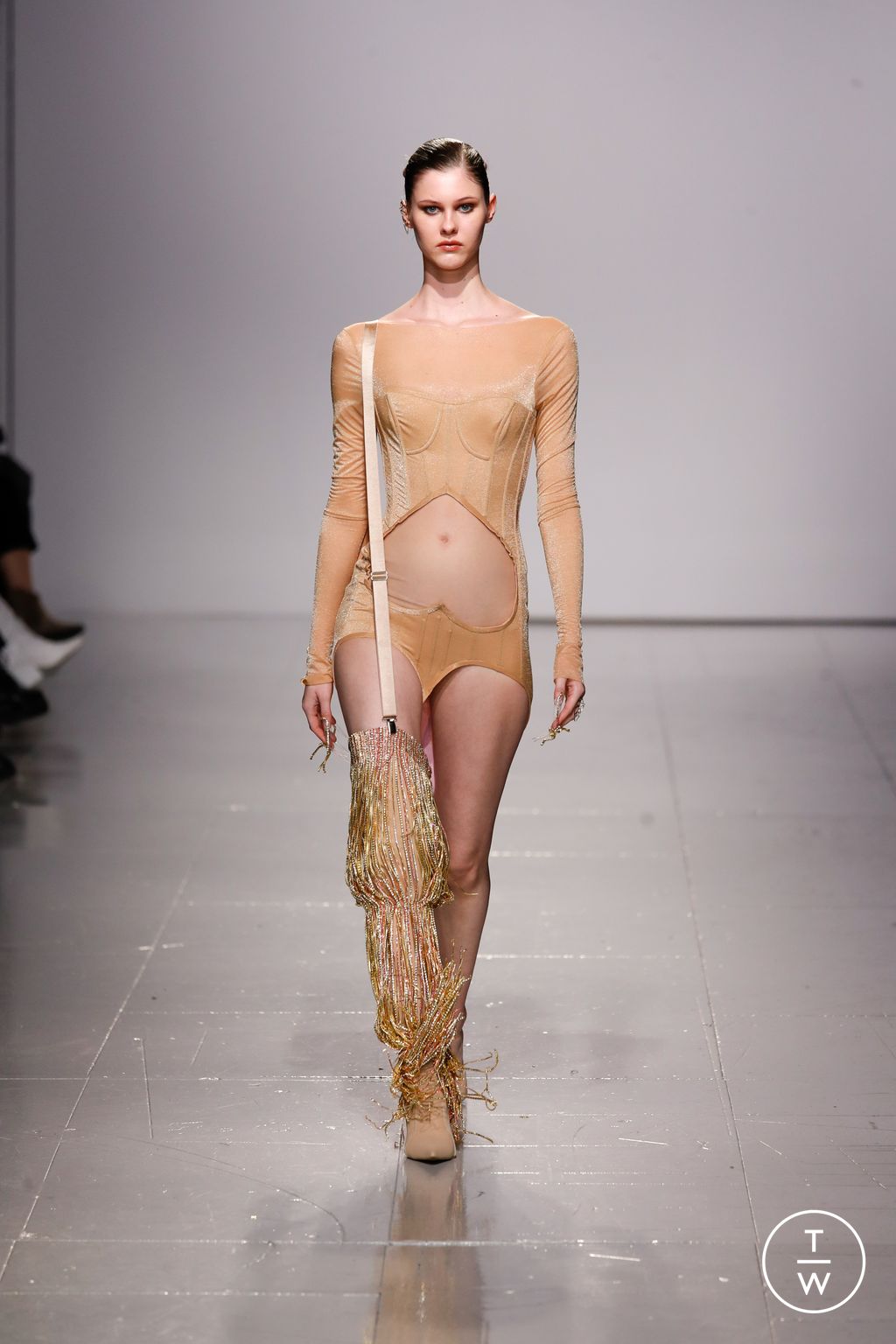 Fashion Week London Fall/Winter 2023 look 16 from the Frolov collection womenswear