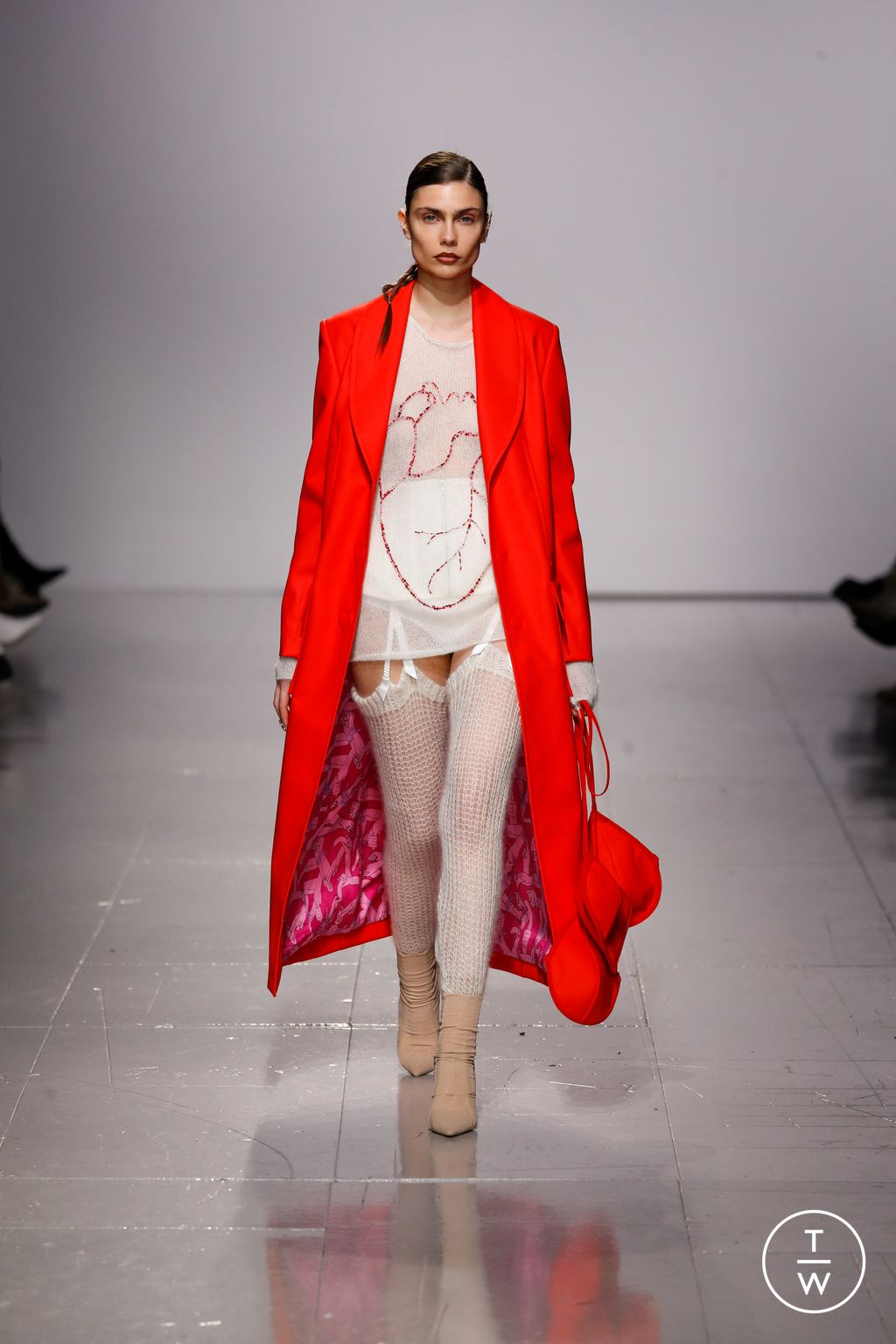 Fashion Week London Fall/Winter 2023 look 7 de la collection Frolov womenswear